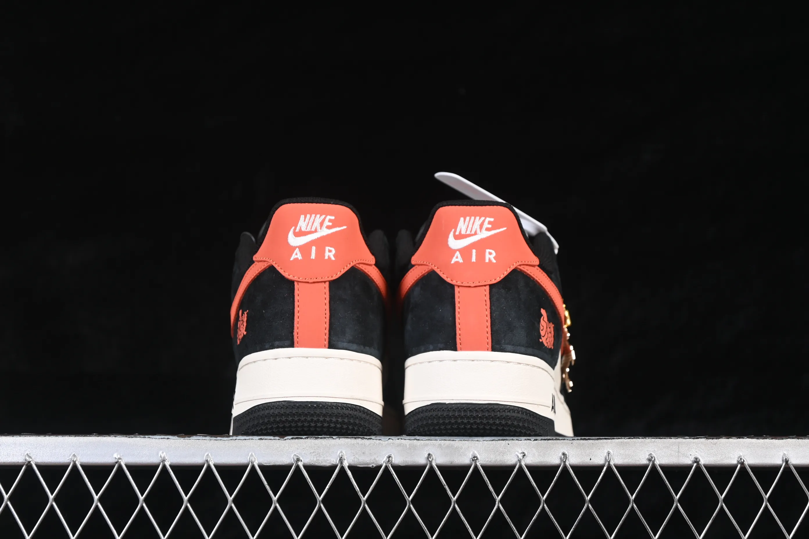 All categories Nk Air Force 1 Air Force series Nk Air Force 1 Low Air Force low-top Nike Air Force 1'07 Low Year of the Horse limited suede black Air Force 1 low-top casual sneakers XD0028-006